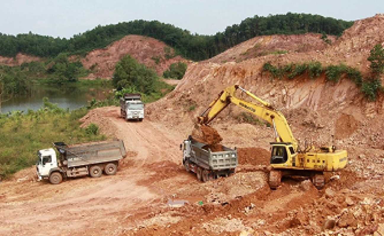 SAN LẤP MẶT BẰNG BẾN CÁT
